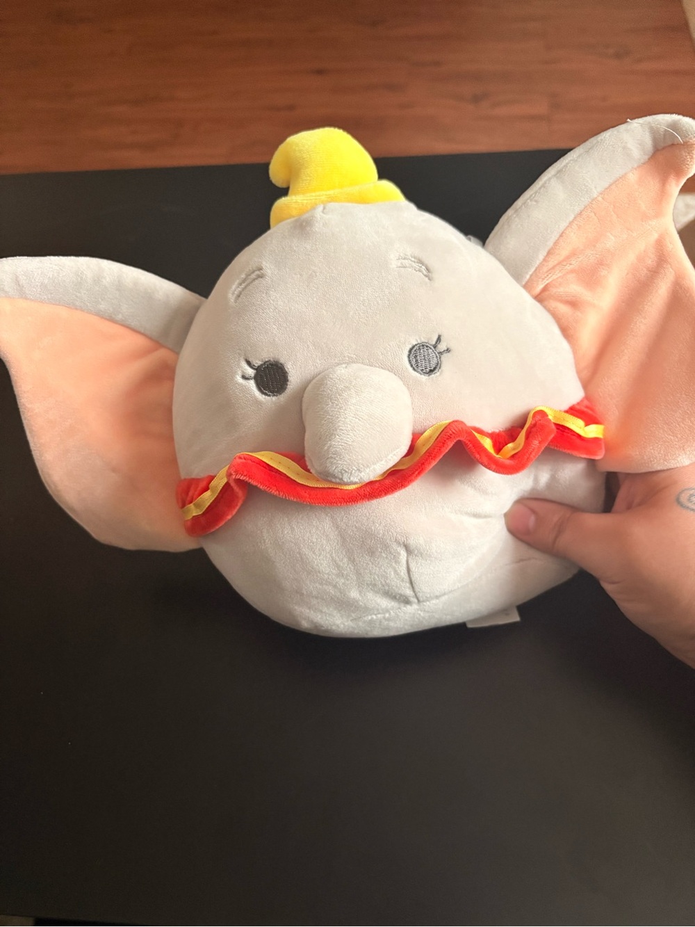 NWT Squishmallow Disney Dumbo 8” Official Kellytoy Hang Tag
